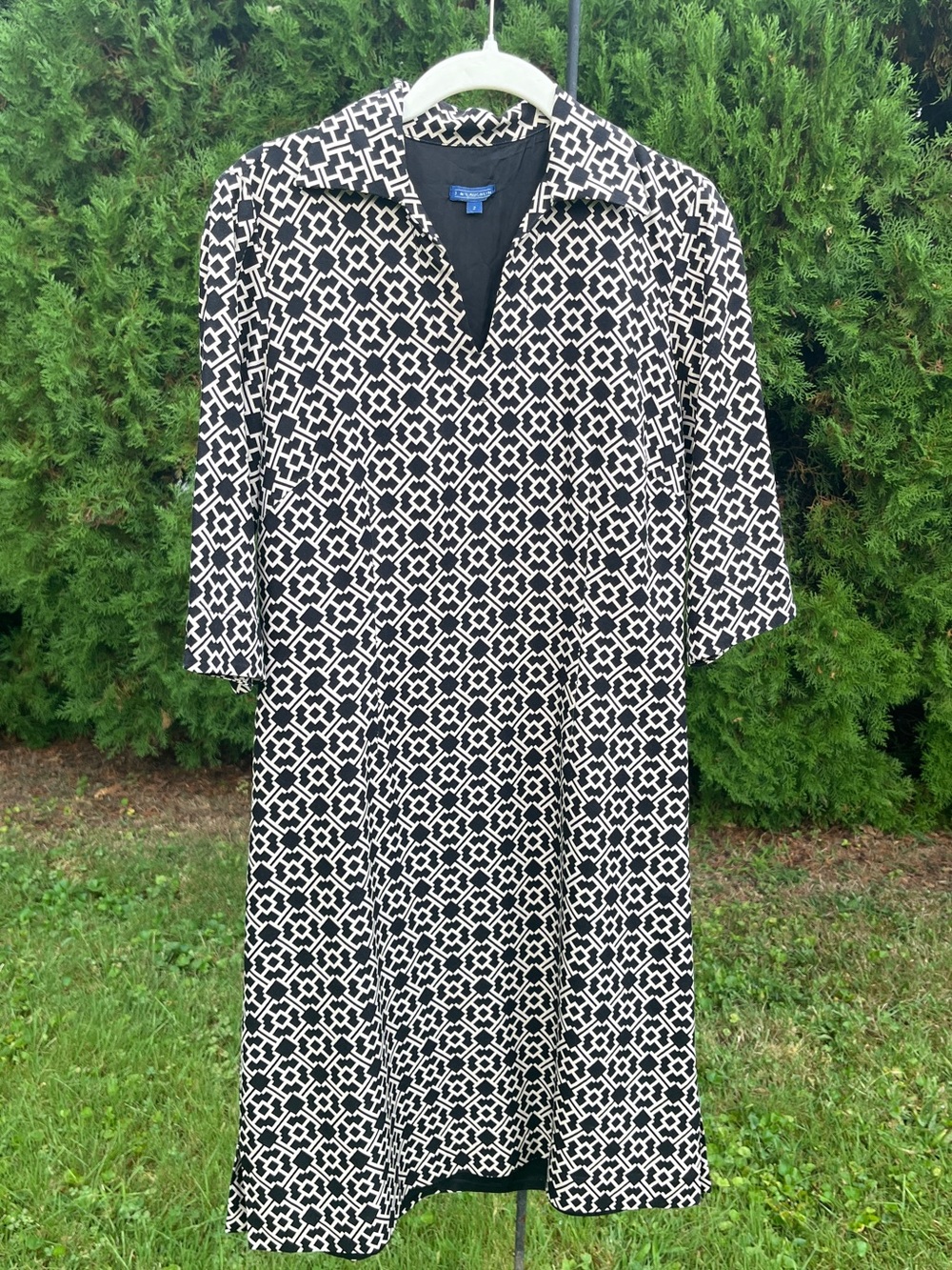 J. McLaughlin Silk and Wool Black and Off-White Geometric Tunic Dress
